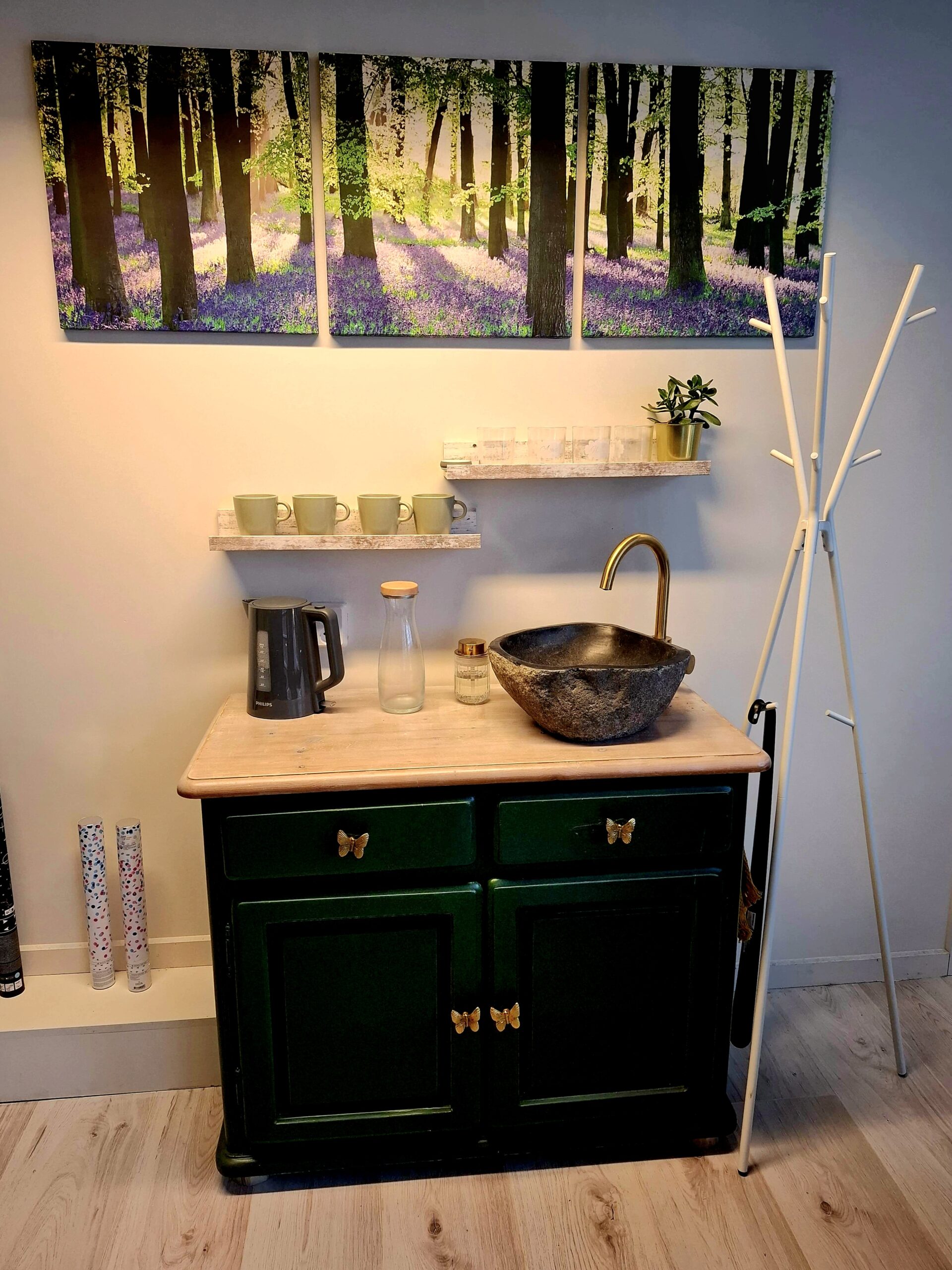 ZorgWonder.nl - Praktijk wasbak en kapstok